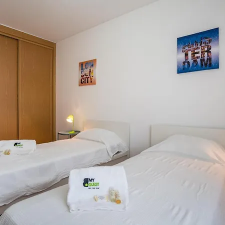Bmyguest Terrace * Santa Luzia (Tavira)